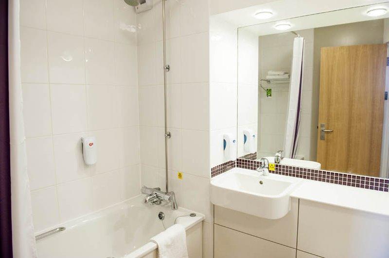 Premier Inn Maidstone Wateringbury Extérieur photo
