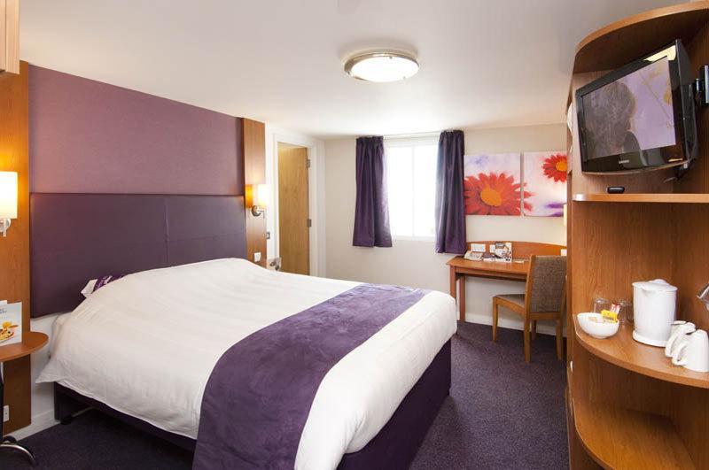 Premier Inn Maidstone Wateringbury Extérieur photo